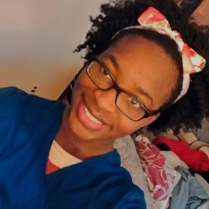 Meet your Posher, Jovencia